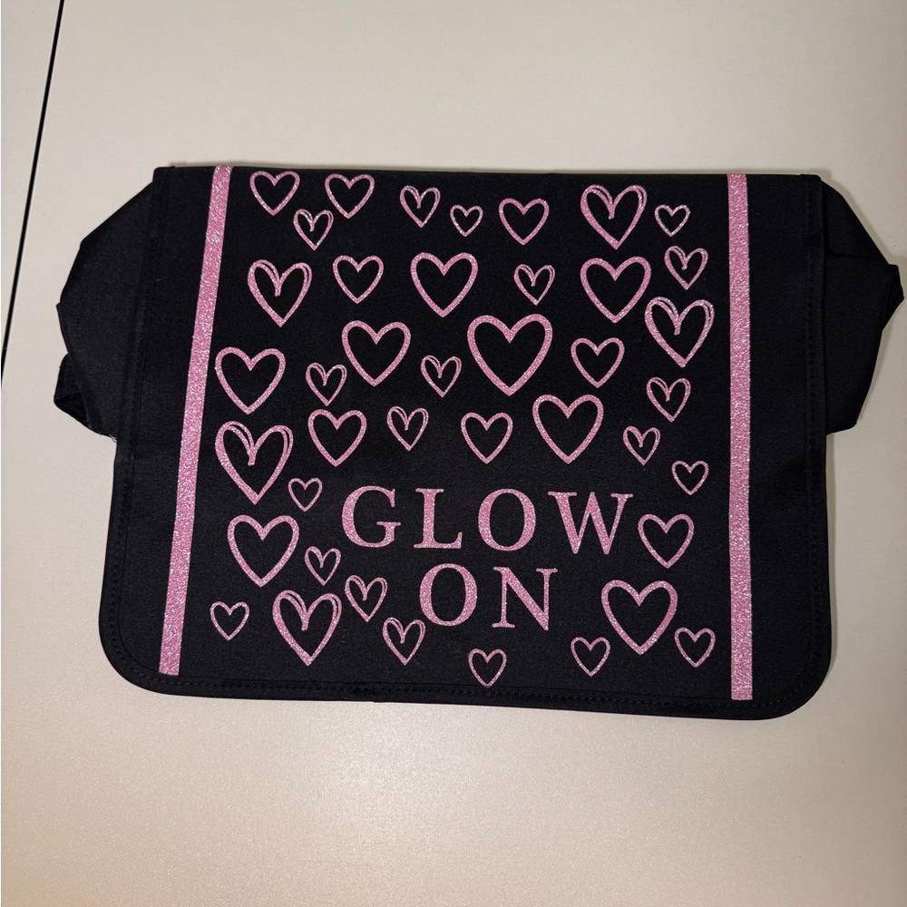 Travel Bag with heat resistant mat